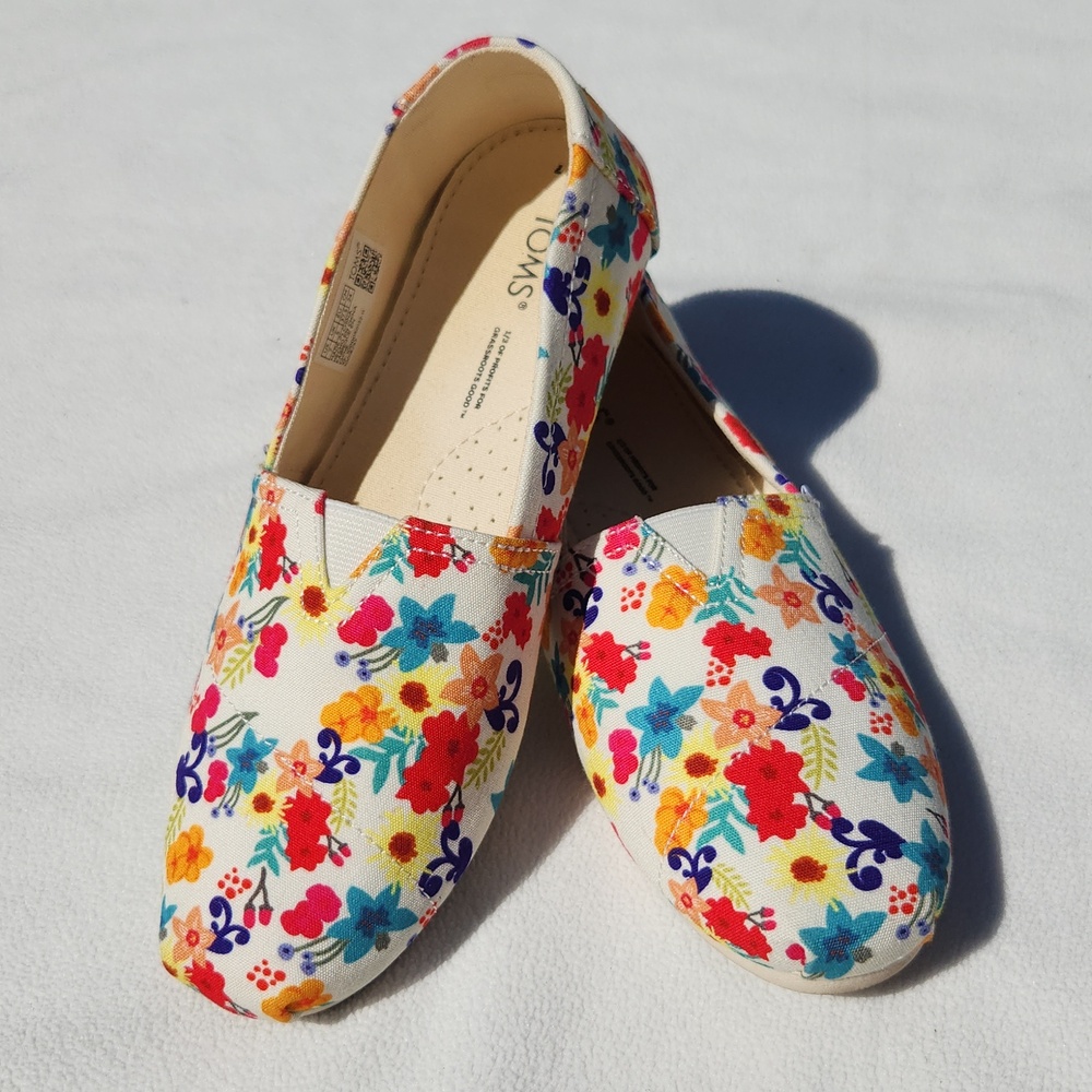 TOMS Alpargata Classic Slip-Ons | White Multi Floral Print | Size 7